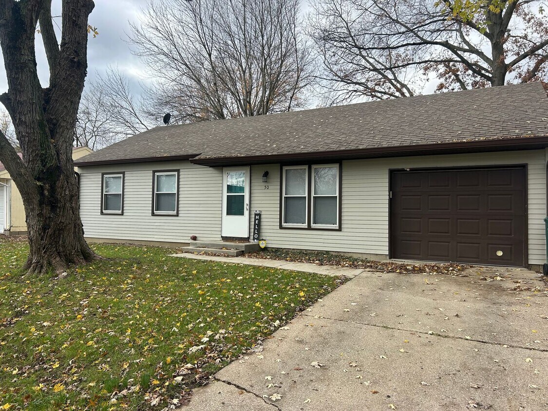 Primary Photo - 3 Bedroom House