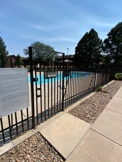 Building Photo - Newly Renovated, 2b/2b in great location