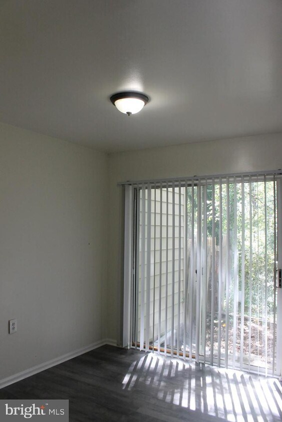 8625 Harrison Ct, Marshall, VA 20115 Townhome Rentals in Marshall VA