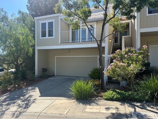 Foto del edificio - Updated Two Bedroom Townhome