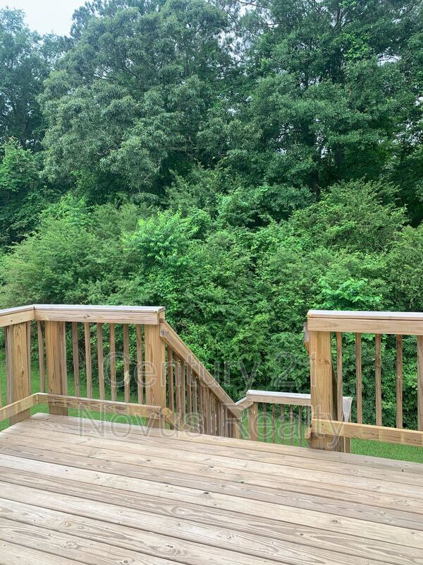 Building Photo - 88 River Ridge Dr