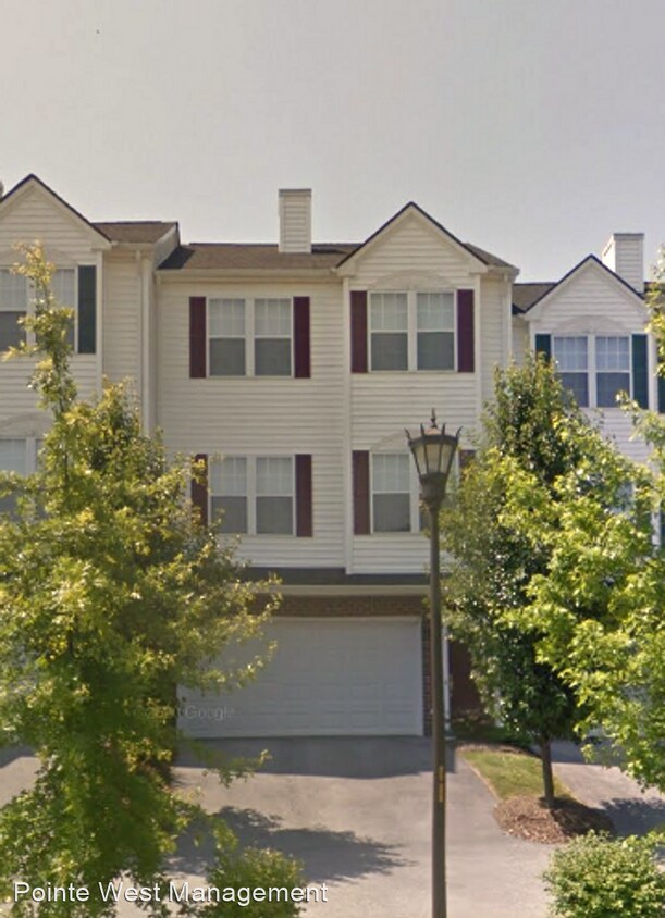 3 Br 2 5 Bath House 860 Oak Tree Blvd House For Rent In Christiansburg Va Apartments Com