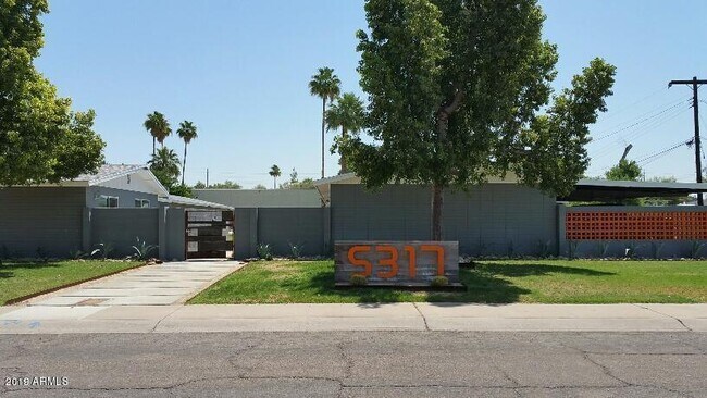 Foto del edificio - 5317 N 11th St