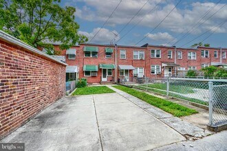 Building Photo - 4318 Seidel Ave