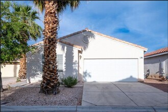 Building Photo - 984 Country Skies Ave