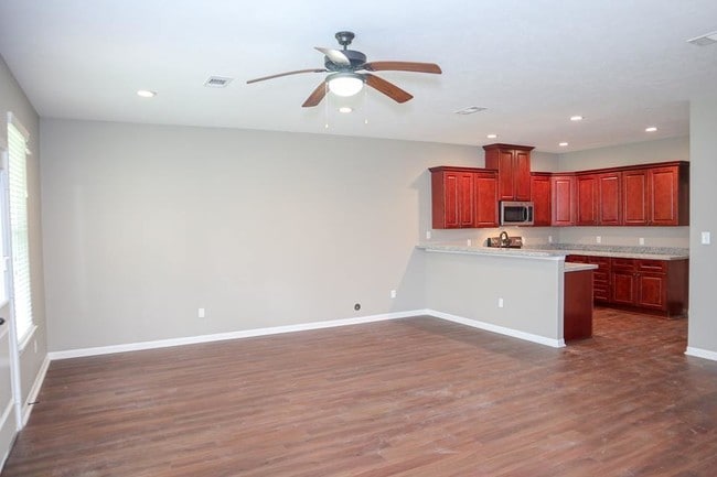 Open Kitchen - 132 Artesian Way