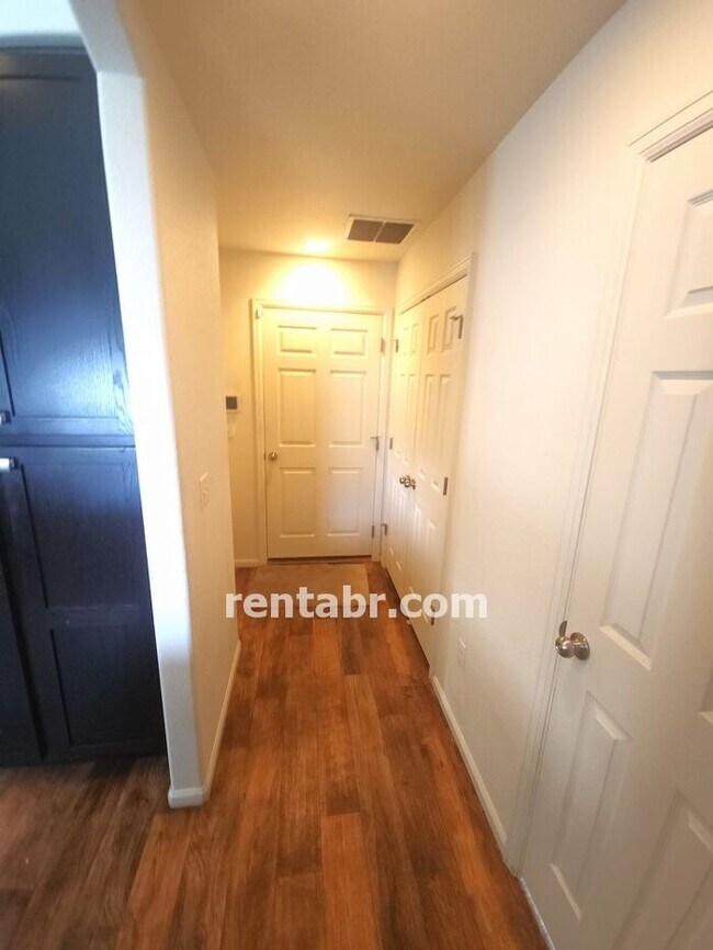 Foto del edificio - Beautiful Home in Green Valley Ranch-Avail...