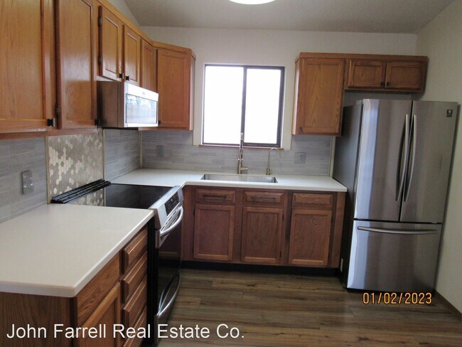 2 br, 1 bath House - 5499 Three Seasons Rd... photo'