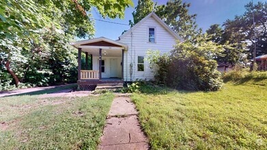 Building Photo - 315 Harker St