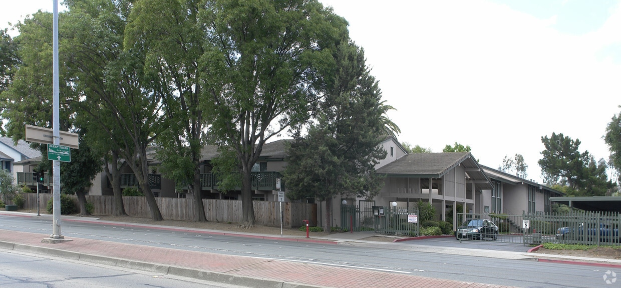 4888 Clayton Rd, Concord, CA 94521 Apartments in Concord, CA