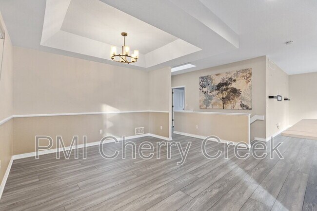 Foto del edificio - 6545 E Exposition Ave