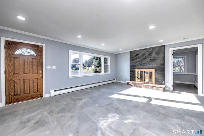 Foto del edificio - 206 Bridgeview Pl