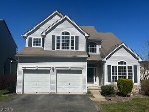 Building Photo - 209 Winding Hill Dr