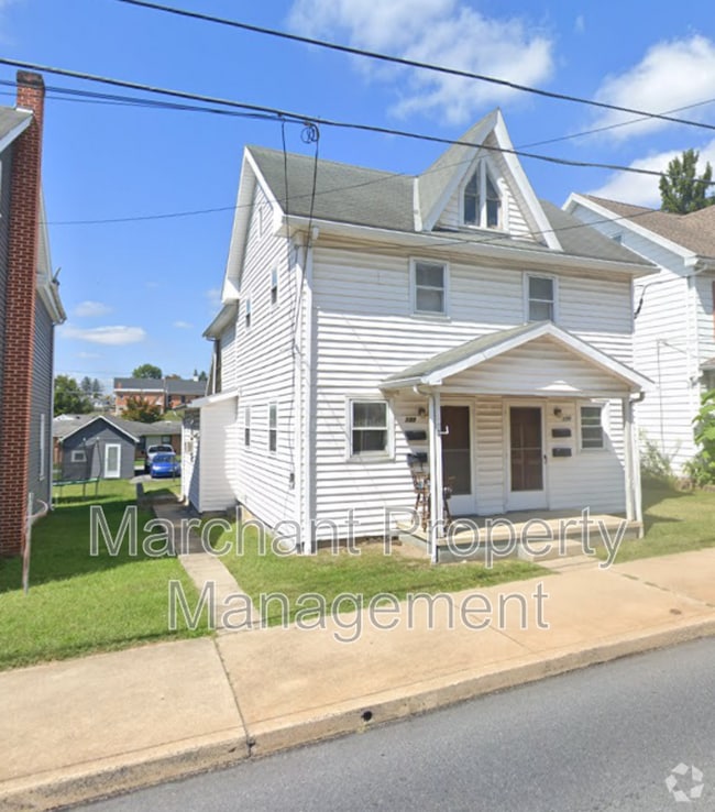 Building Photo - 148 N Church St