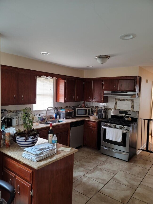 Foto del edificio - 3338 N Kilpatrick Ave