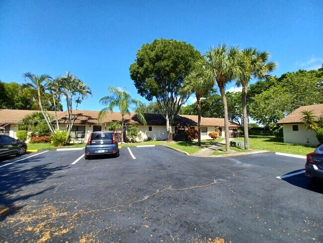 Foto del edificio - 63 Vía De Casas Norte