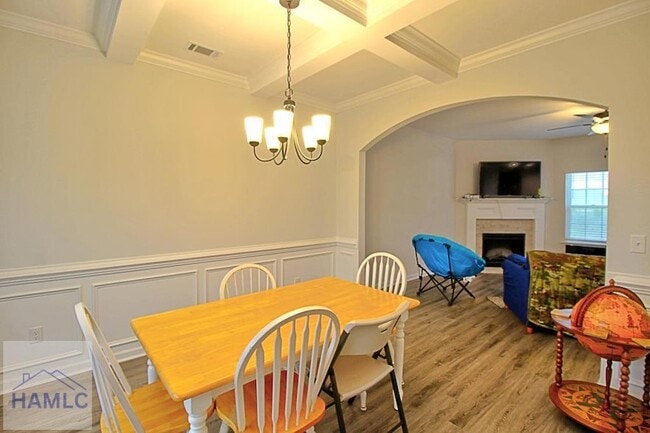 Building Photo - 1033 Turpentine Trl