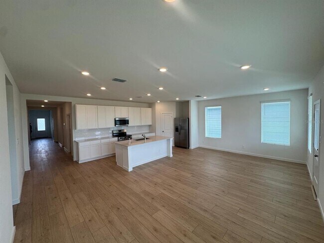 Building Photo - 2290 Jennio Dr