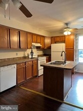 Building Photo - 9580 Canterbury Riding