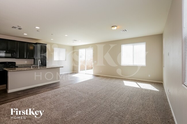 Foto del edificio - 4235 Billowing Breeze Ave