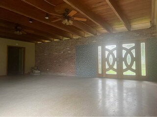Foto del edificio - 3715 Beechwood Dr