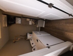 Interior Photo - Estates at Brentwood Lake