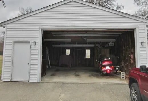 Photo - 8240 Brownsway Ln House