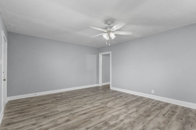 Building Photo - 817 Stafford St
