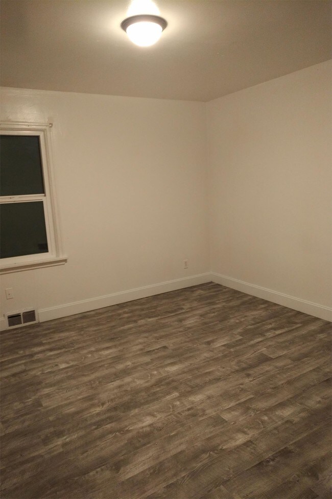 Foto del edificio - 860 N Grant Ave