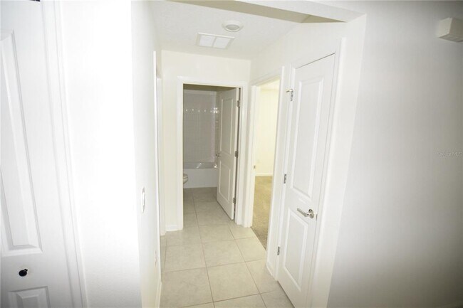 Foto del edificio - 1359 Lassen St