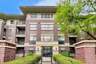 Building Photo - 6436 Roosevelt Rd