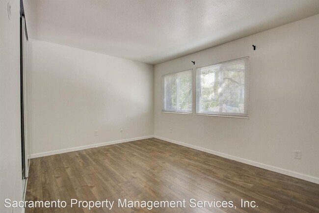 Building Photo - 2 br, 1.5 bath House - 8603 La Riviera Dr ...