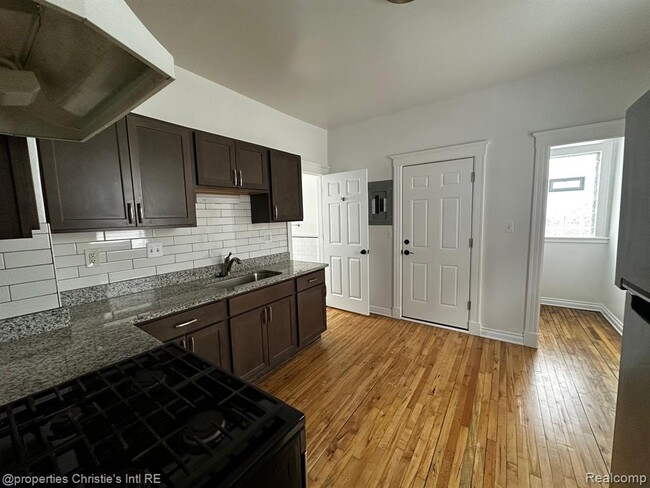 Building Photo - 2223 Faber St