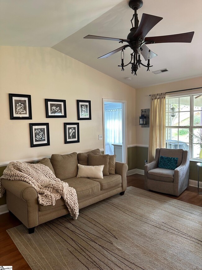 Building Photo - 103 Reedy River Way