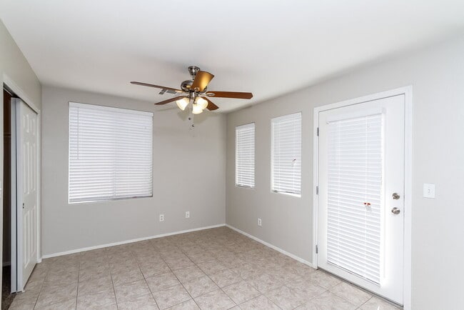 Building Photo - 5876 Secret Island Dr