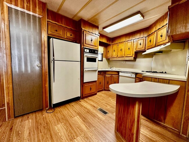 Building Photo - 2/2 Mobile Home