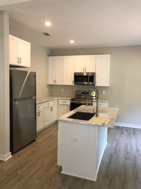 Building Photo - Beautiful New Construction Townhomes