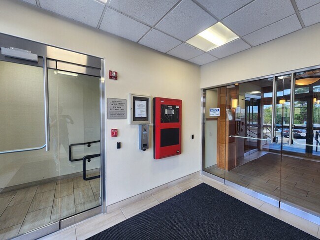 Foto del edificio - 1500 Worcester Rd