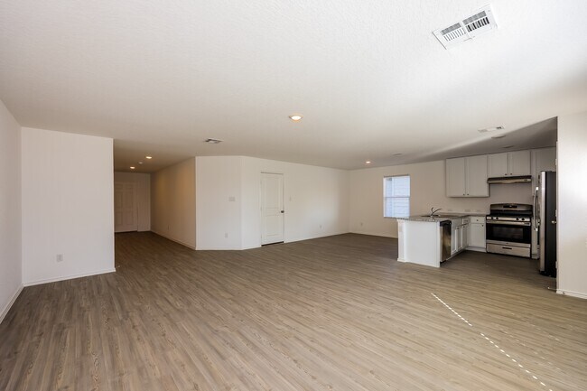 Building Photo - 14722 Saw Ml