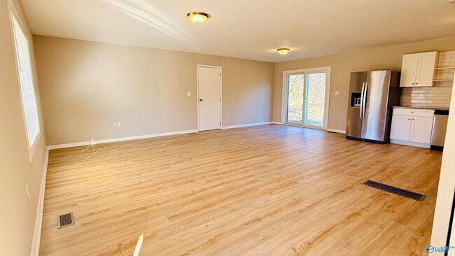 Foto del edificio - 2004 Chambers Dr NE