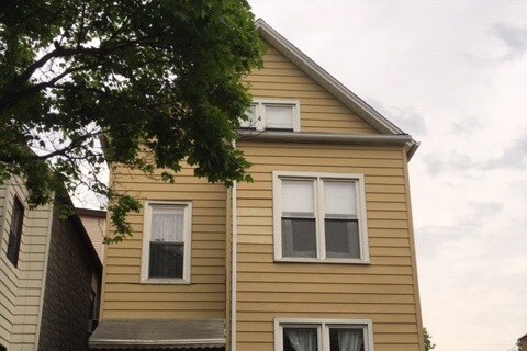 Primary Photo - 3423 N Paulina St