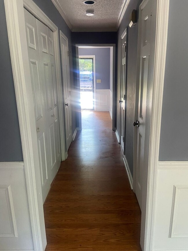 Building Photo - Townhouse For Rent in Huffman!