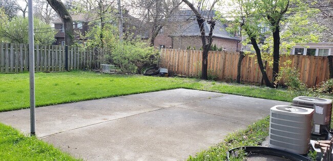 Foto del edificio - 3821 Morse Ave