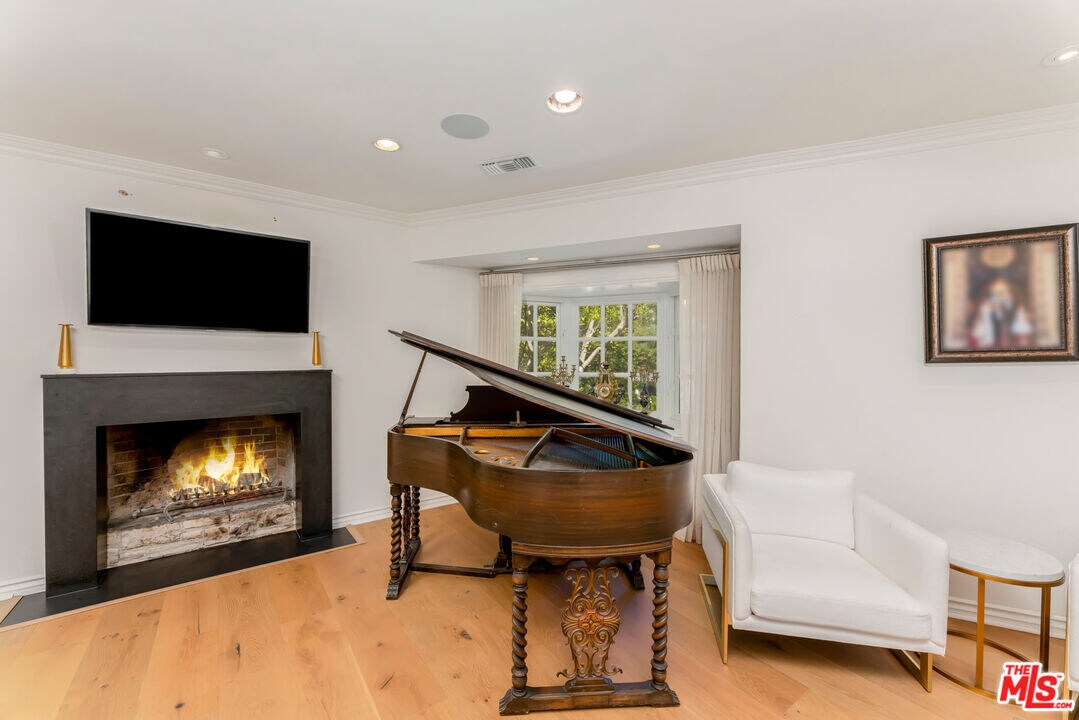 Foto principal - 3965 Valley Meadow Rd