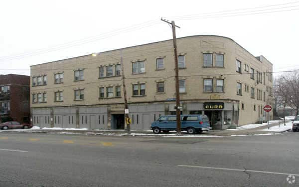 Primary Photo - 15432 Lake Shore Blvd