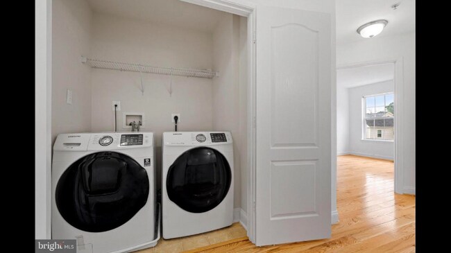 Foto del edificio - 127 Horseshoe Bend Cir