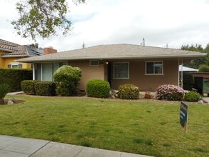Building Photo - 33 E Robinson Ave