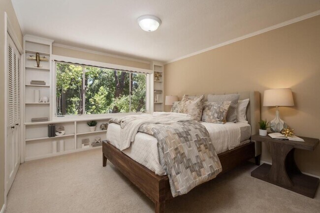 Building Photo - 24151 Dawnridge Dr