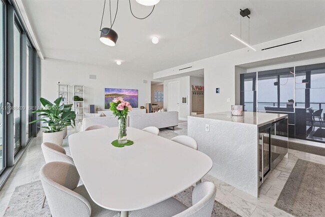 Foto del edificio - 1451 Brickell Ave