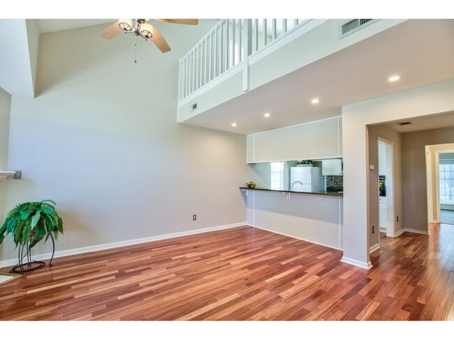Foto del edificio - 1330 Pawnee Pointe Ct